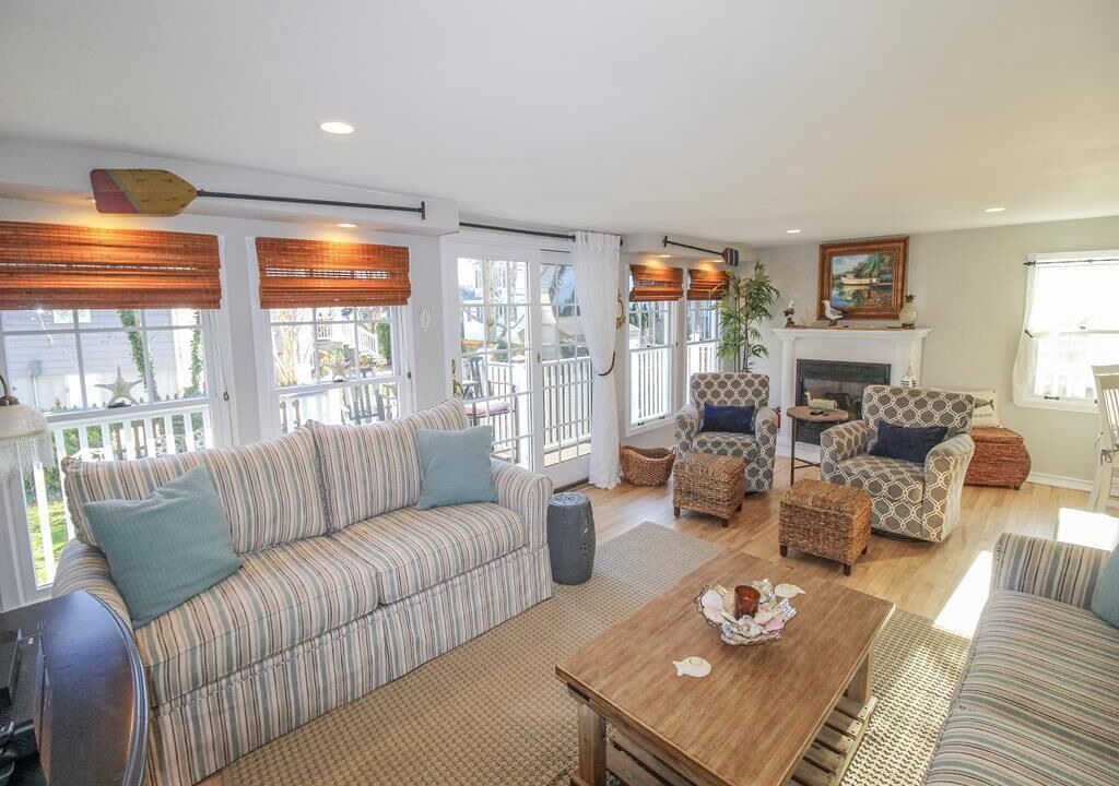 Photo of Livingroom in Village Green
