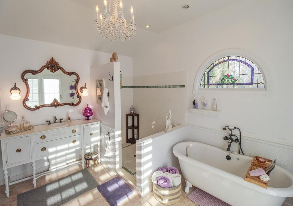 Photo of Bathroom in Village Green