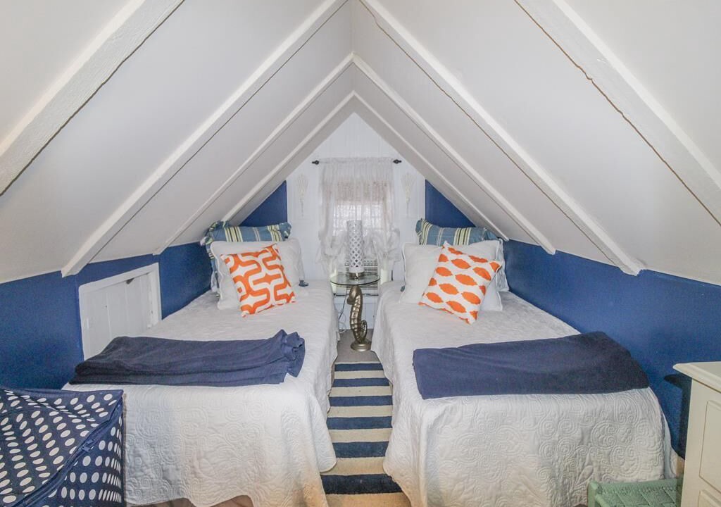 Photo of Bedroom in Village Green