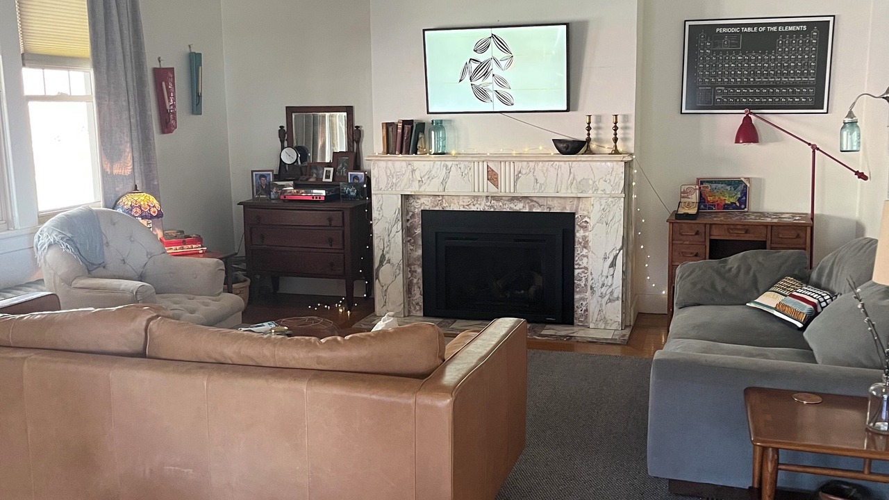 Photo of Livingroom in Lincoln-Lemington-Belmar