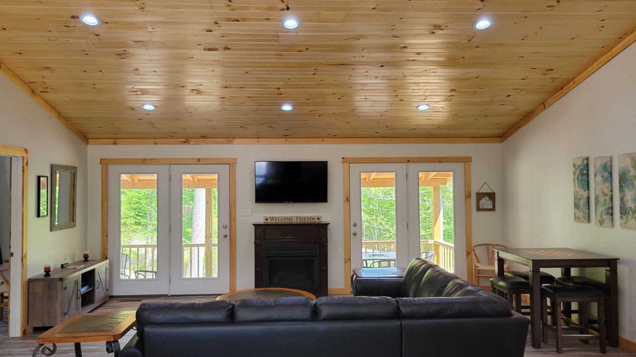 Photo of Livingroom in French Creek