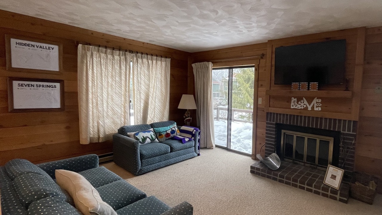 Photo of Livingroom in Hidden Valley