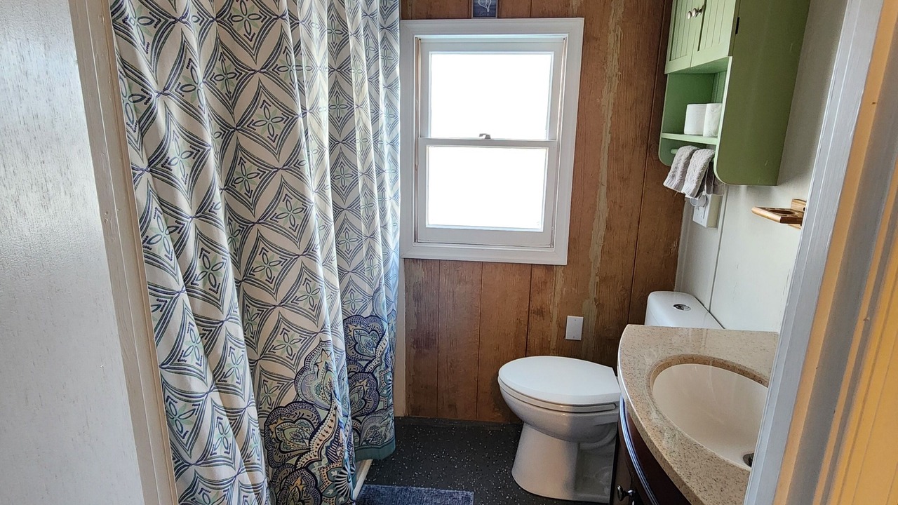 Photo of Bathroom in Haywood