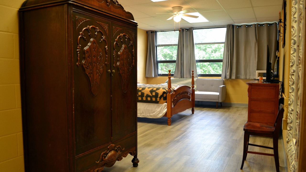Photo of Bedroom in Jamestown