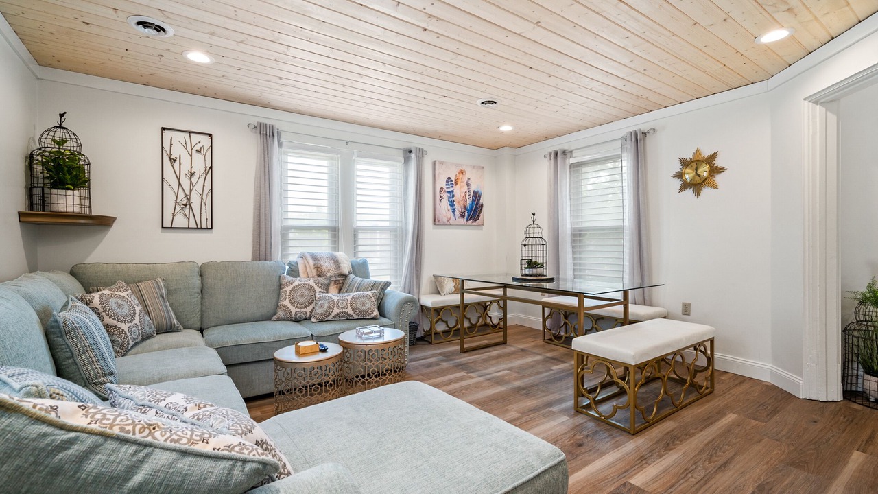 Photo of Livingroom in Butler