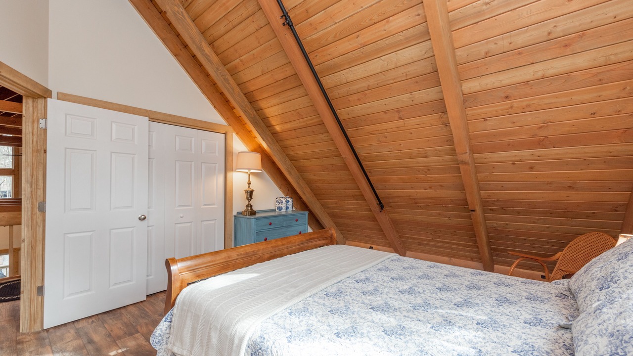Photo of Bedroom in Sky Valley
