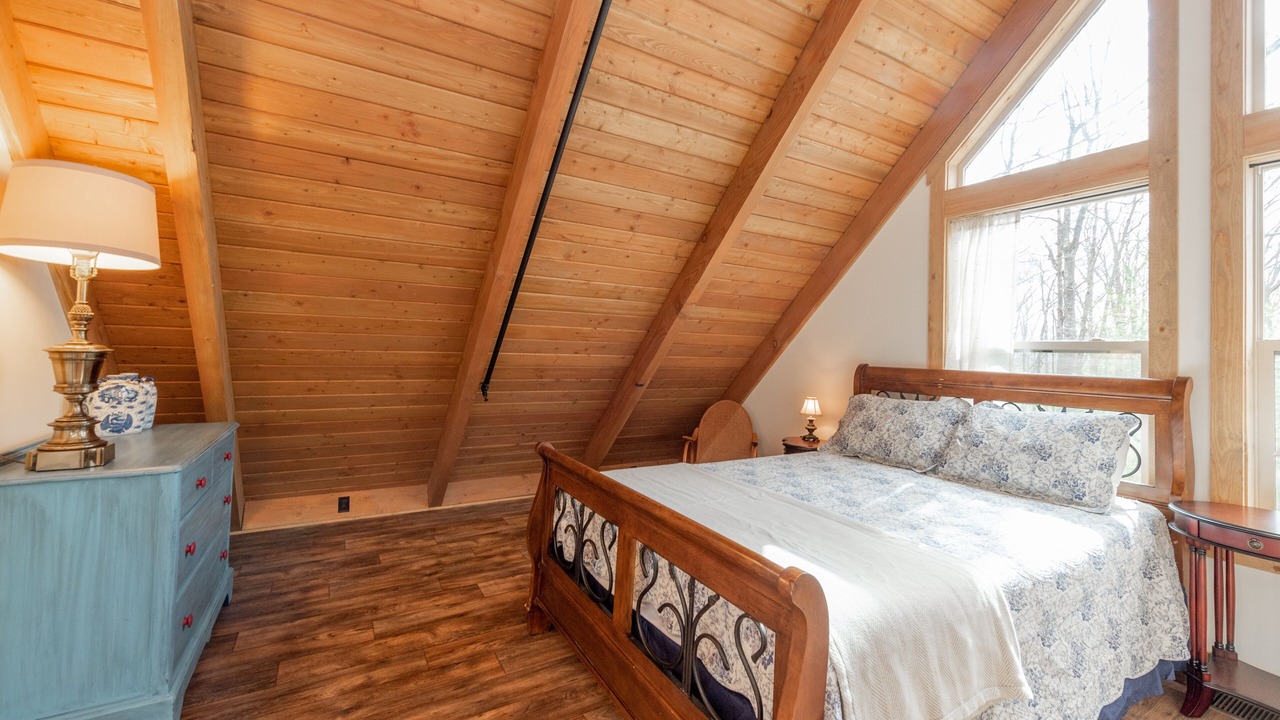 Photo of Bedroom in Sky Valley