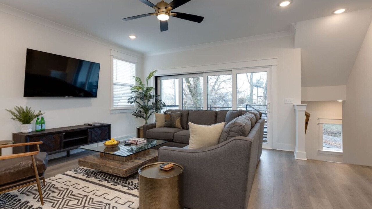 Photo of Livingroom in East Nashville