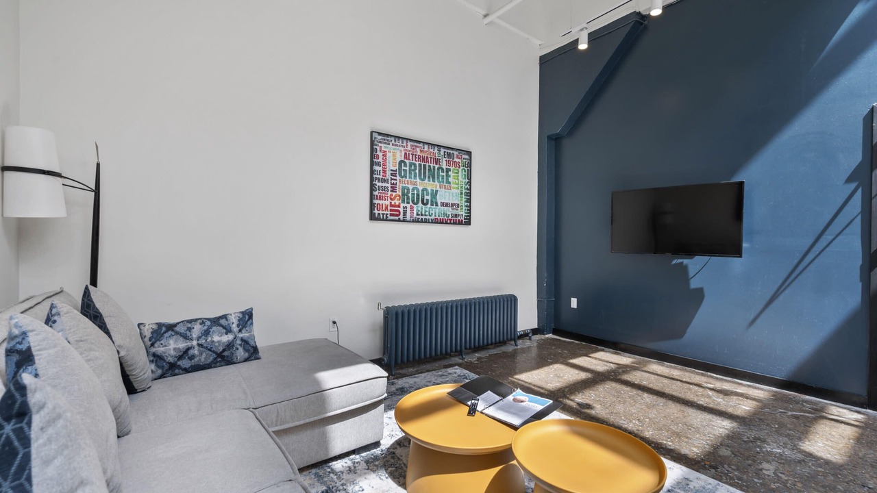 Photo of Livingroom in North Oakland