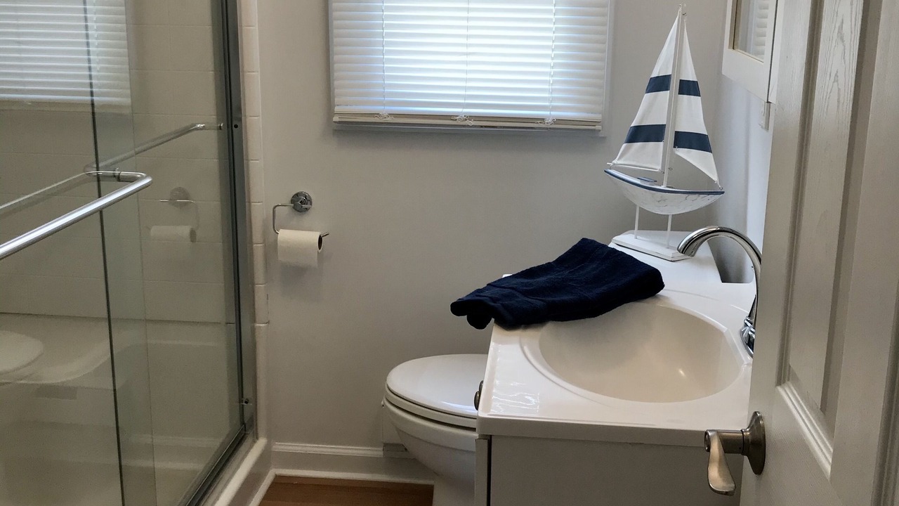 Photo of Bathroom in Surf City