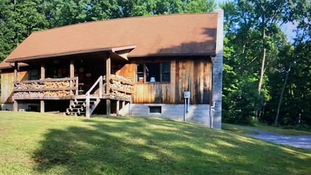 Photo of Outdoor in Mapleton Depot