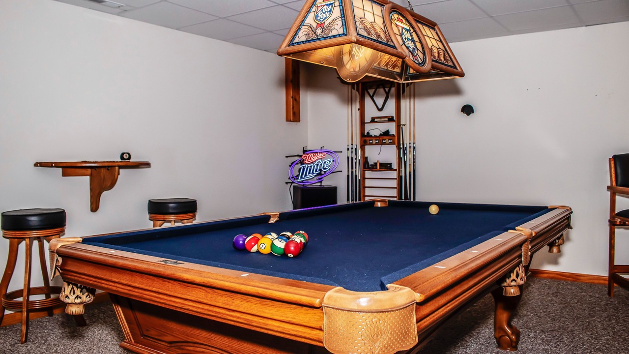Photo of Bedroom in Byrdstown