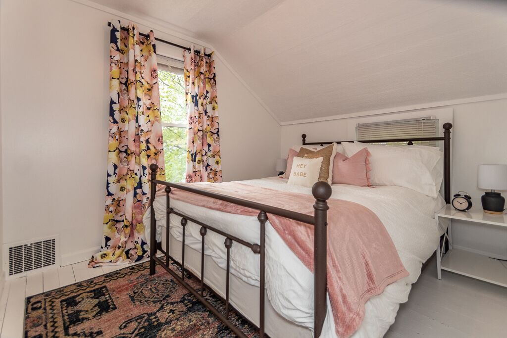 Photo of Bedroom in Geneva-on-the-Lake