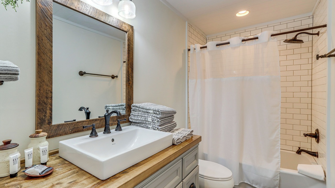 Photo of Bathroom in Ellijay