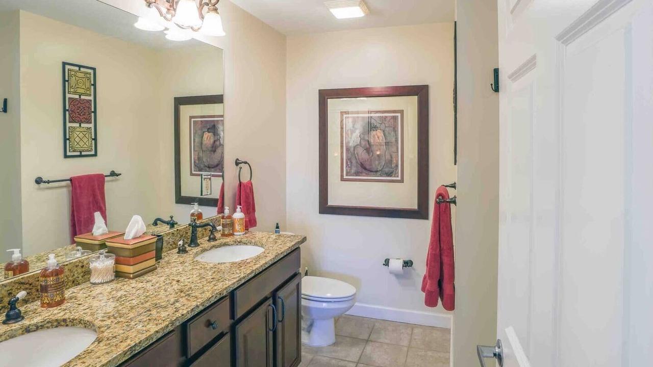 Photo of Bathroom in Bluff City