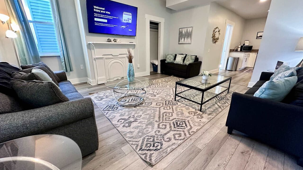 Photo of Livingroom in South Side Slopes