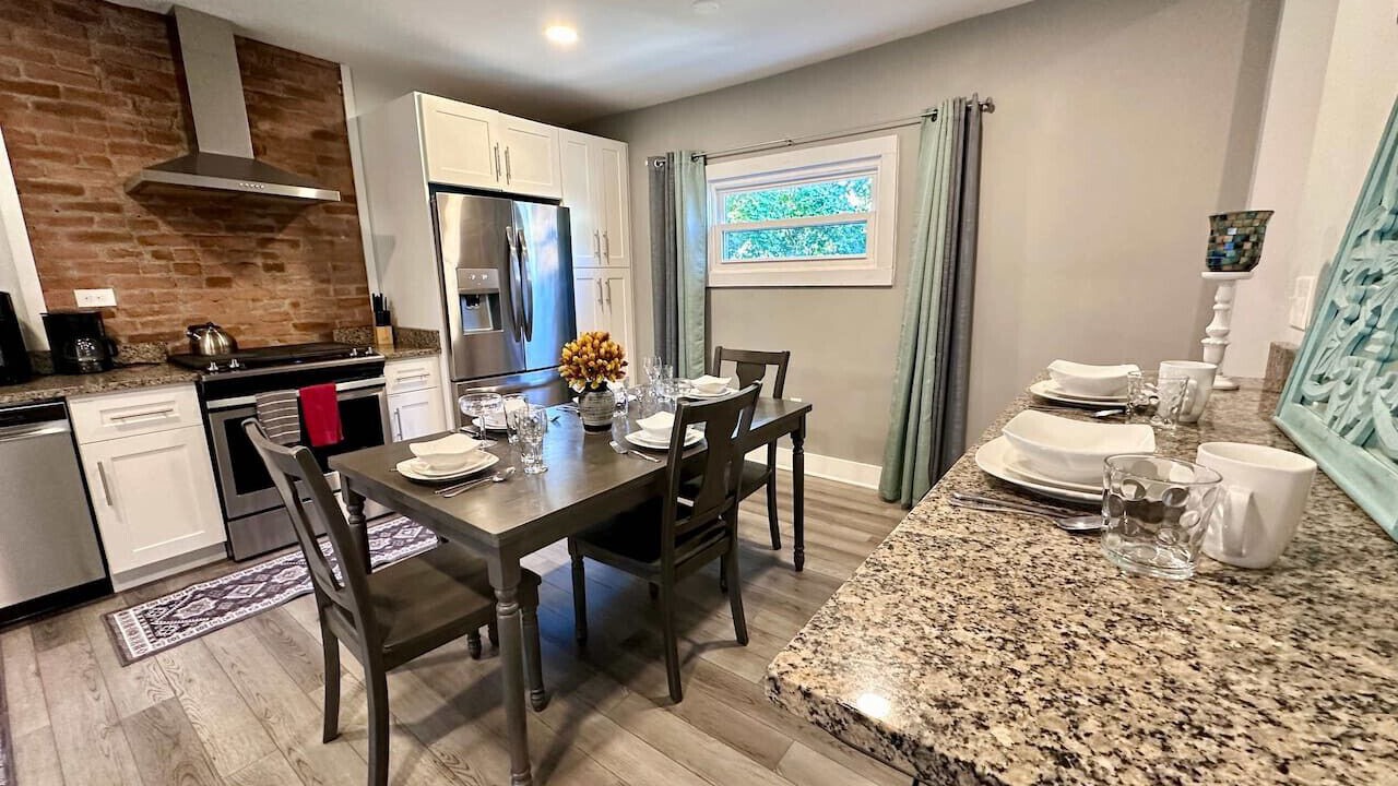 Photo of Kitchen in South Side Slopes