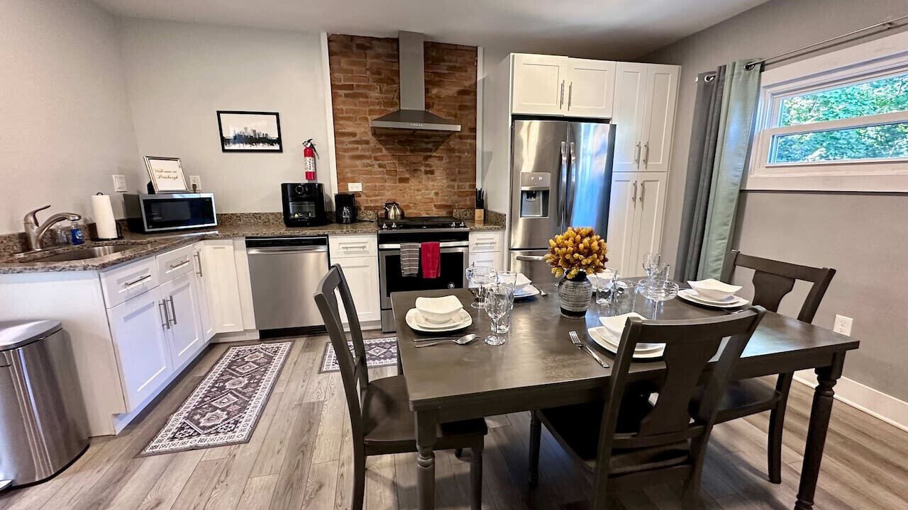 Photo of Kitchen in South Side Slopes
