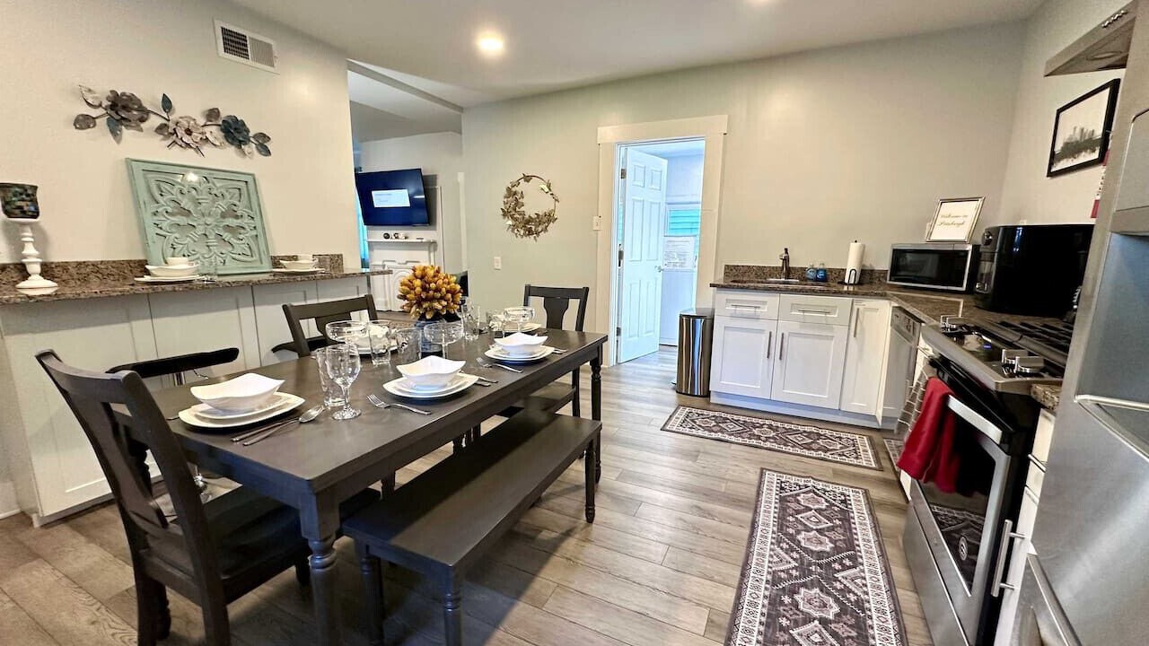 Photo of Kitchen in South Side Slopes