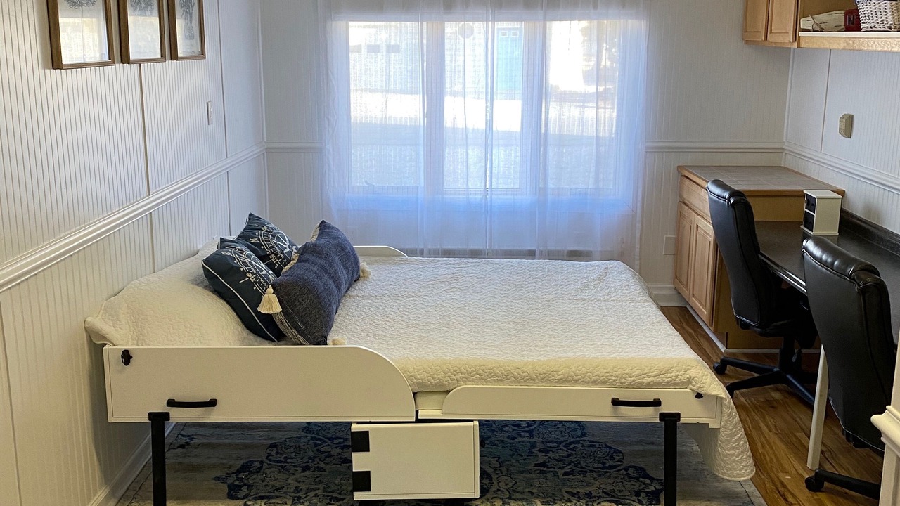 Photo of Bedroom in South Bethany Harbor