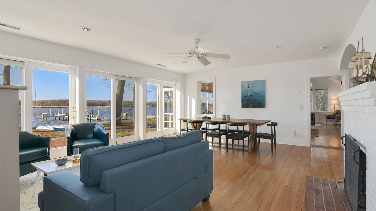 Photo of Livingroom in Chestertown