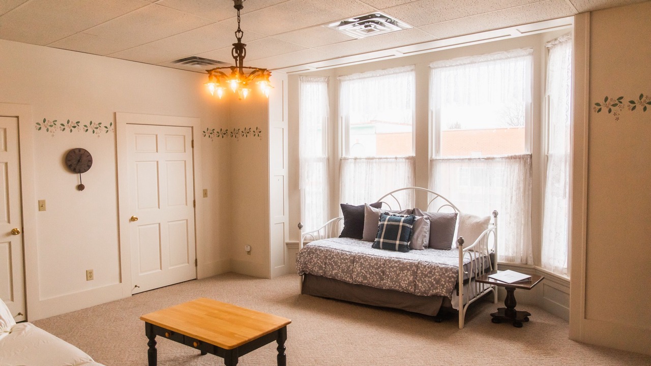 Photo of Livingroom in Corry