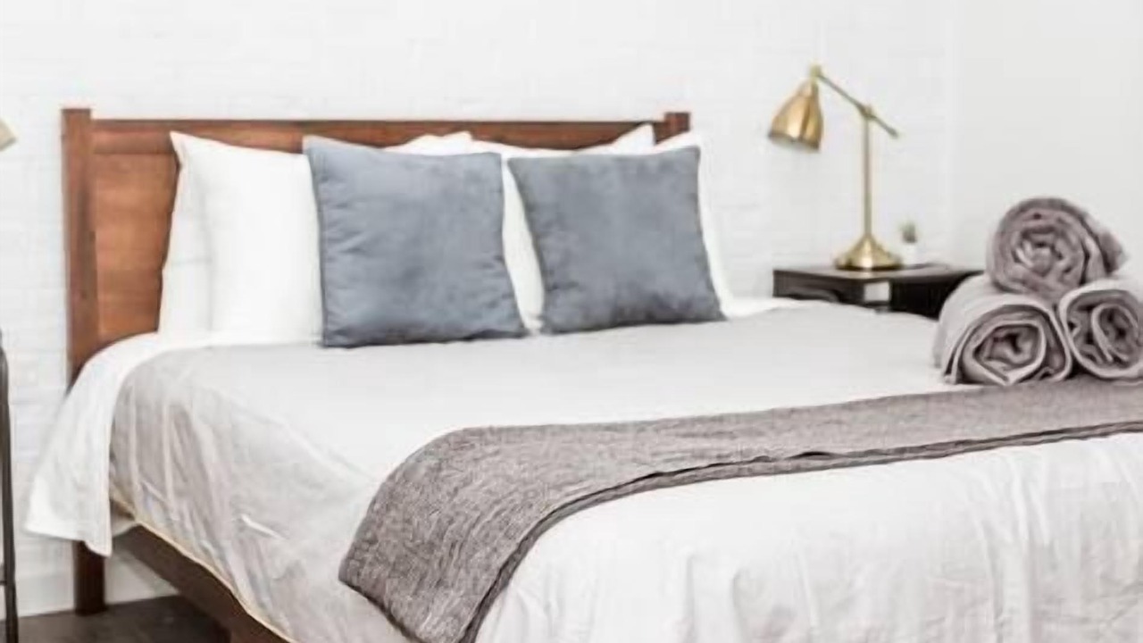 Photo of Bedroom in University District