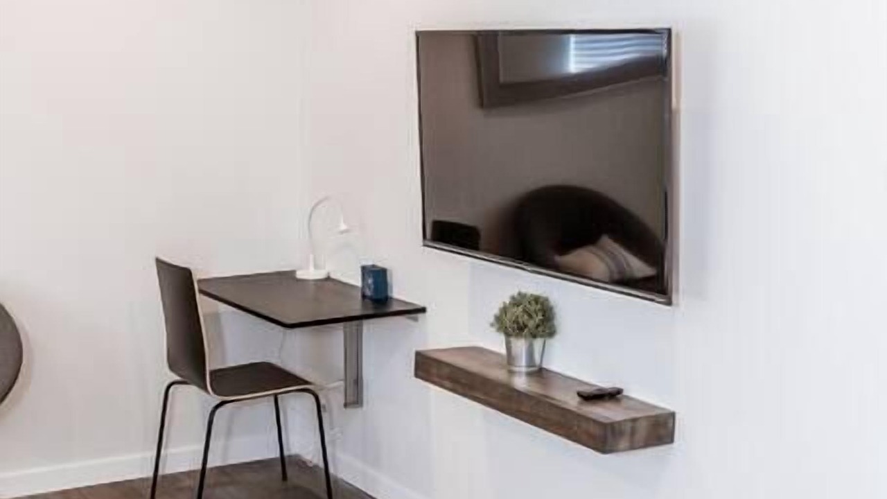 Photo of Bedroom in University District