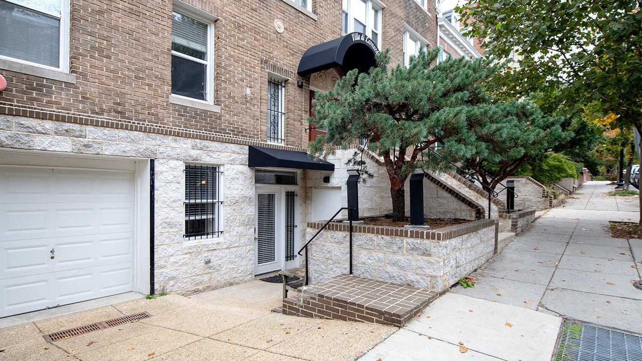 Photo of Outdoor in Adams Morgan