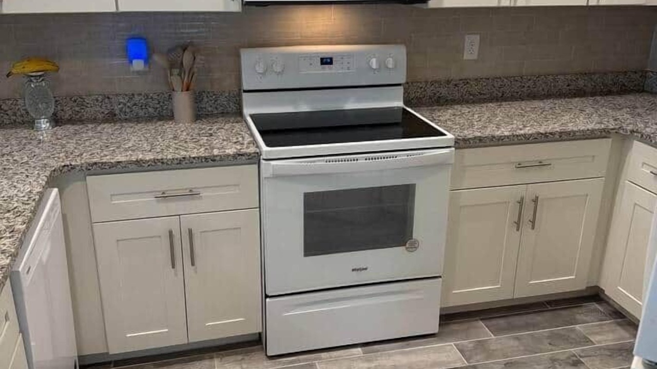 Photo of Kitchen in Buckroe Beach
