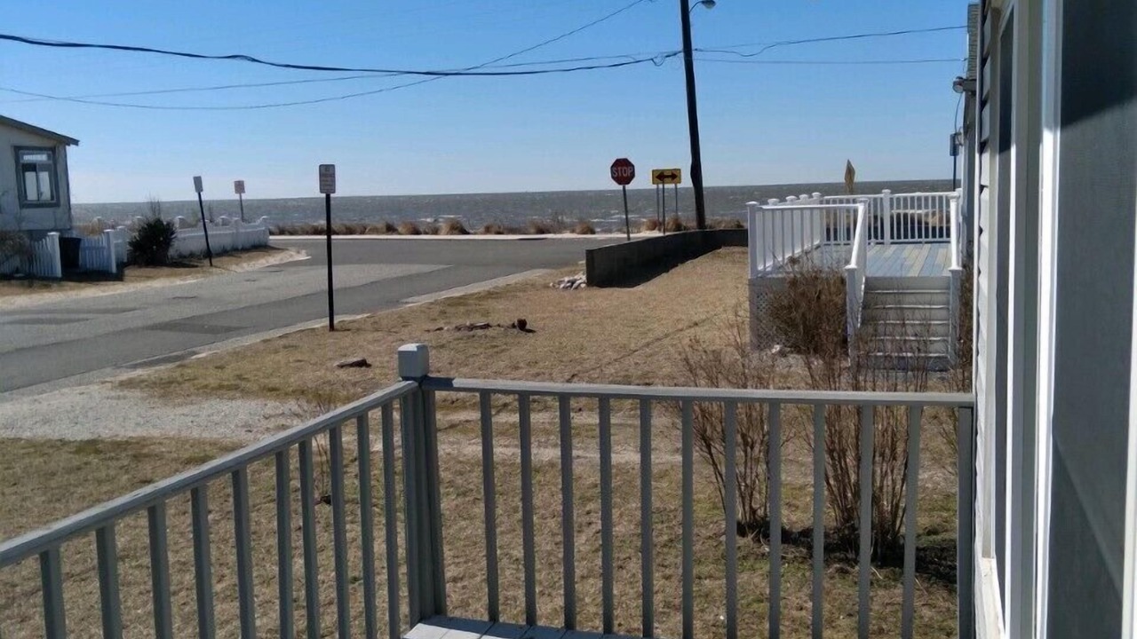 Photo of Patio Balcony in Town Bank