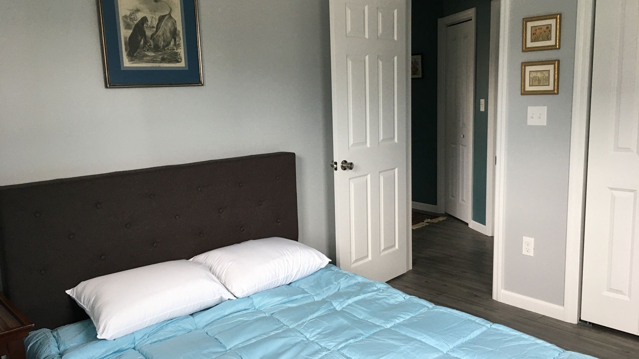Photo of Bedroom in Town Bank
