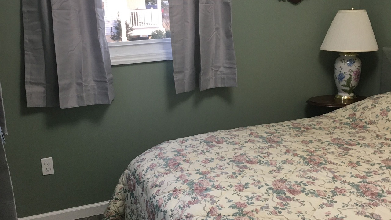 Photo of Bedroom in Town Bank