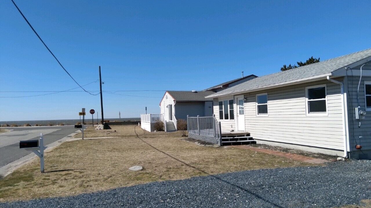 Photo of Outdoor in Town Bank