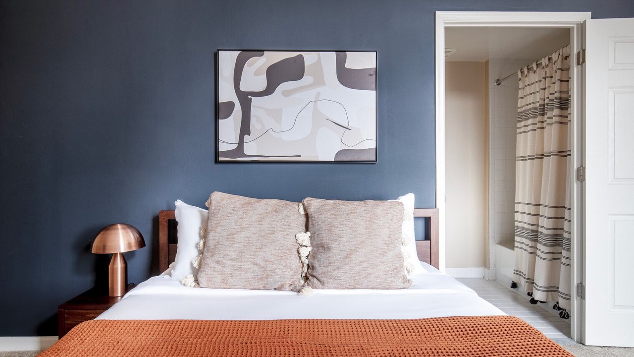 Photo of Bedroom in Chinatown