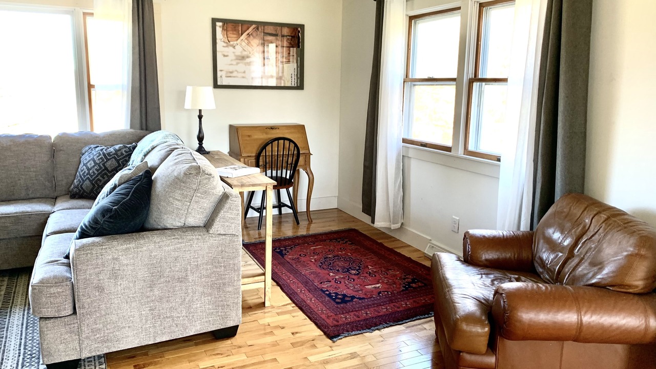 Photo of Livingroom in Danby