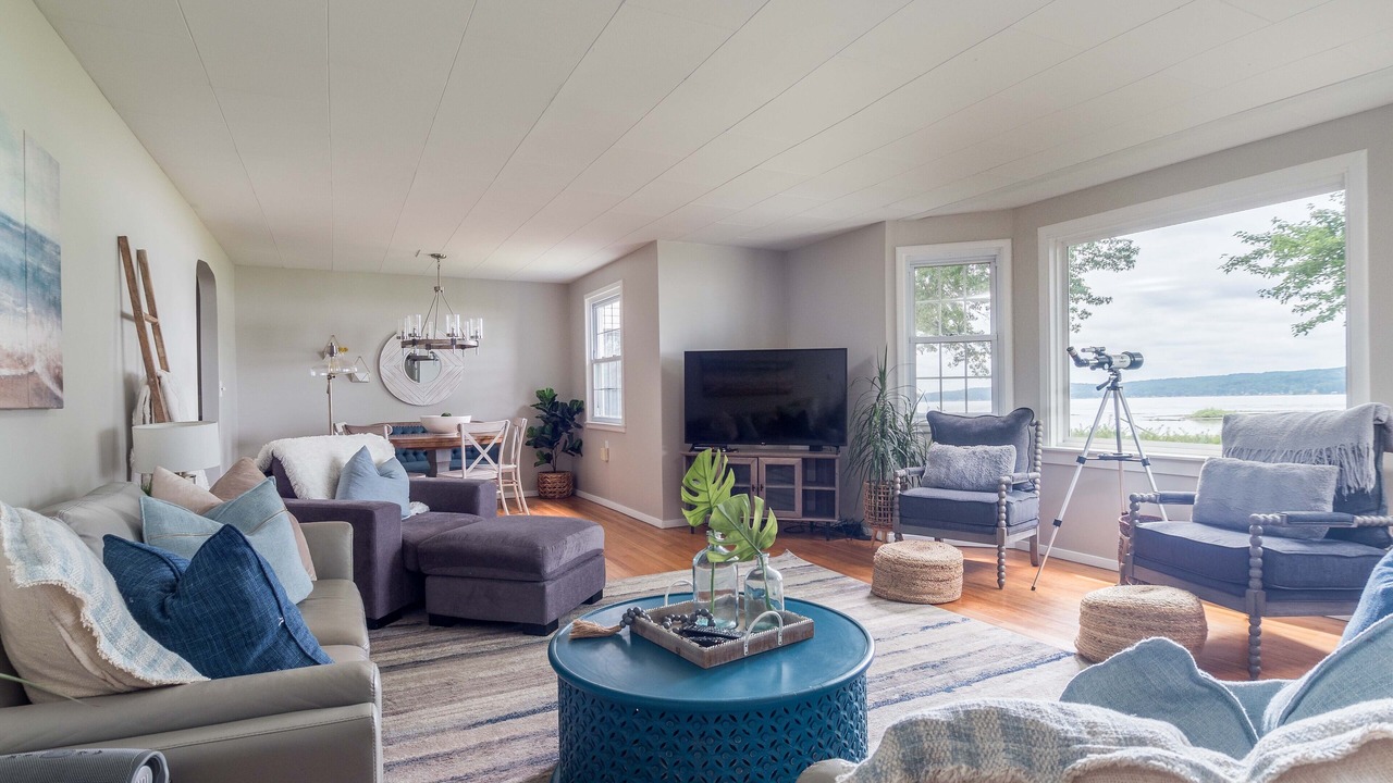 Photo of Livingroom in Bemus Point
