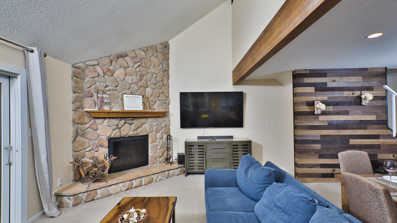 Photo of Livingroom in Village at Camelback