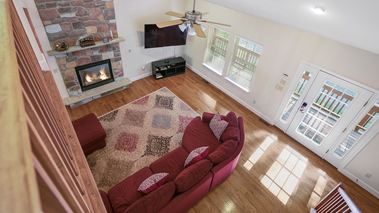 Photo of Livingroom in Lackawaxen