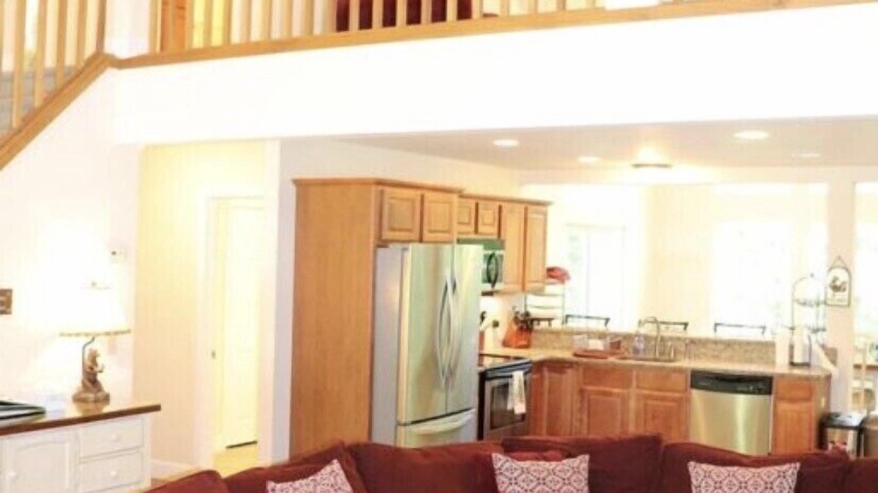 Photo of Livingroom in Lackawaxen