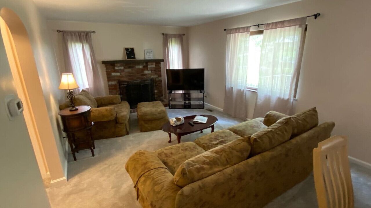Photo of Livingroom in Sharonville