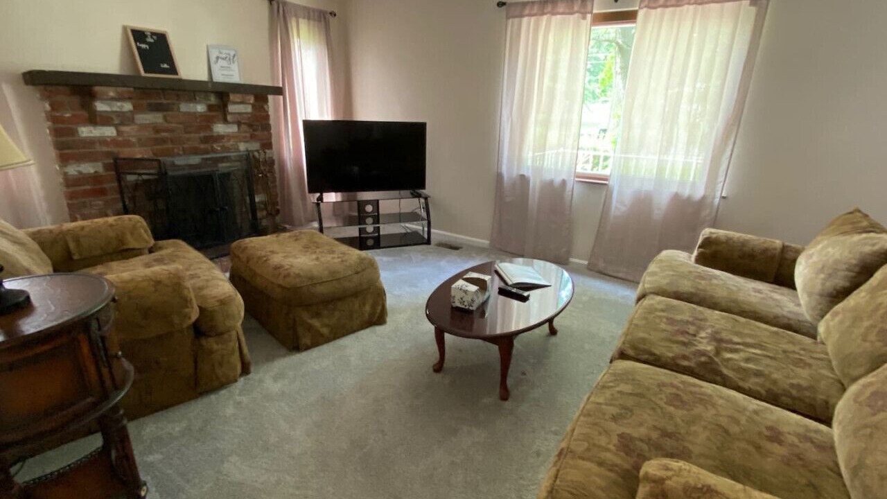Photo of Livingroom in Sharonville