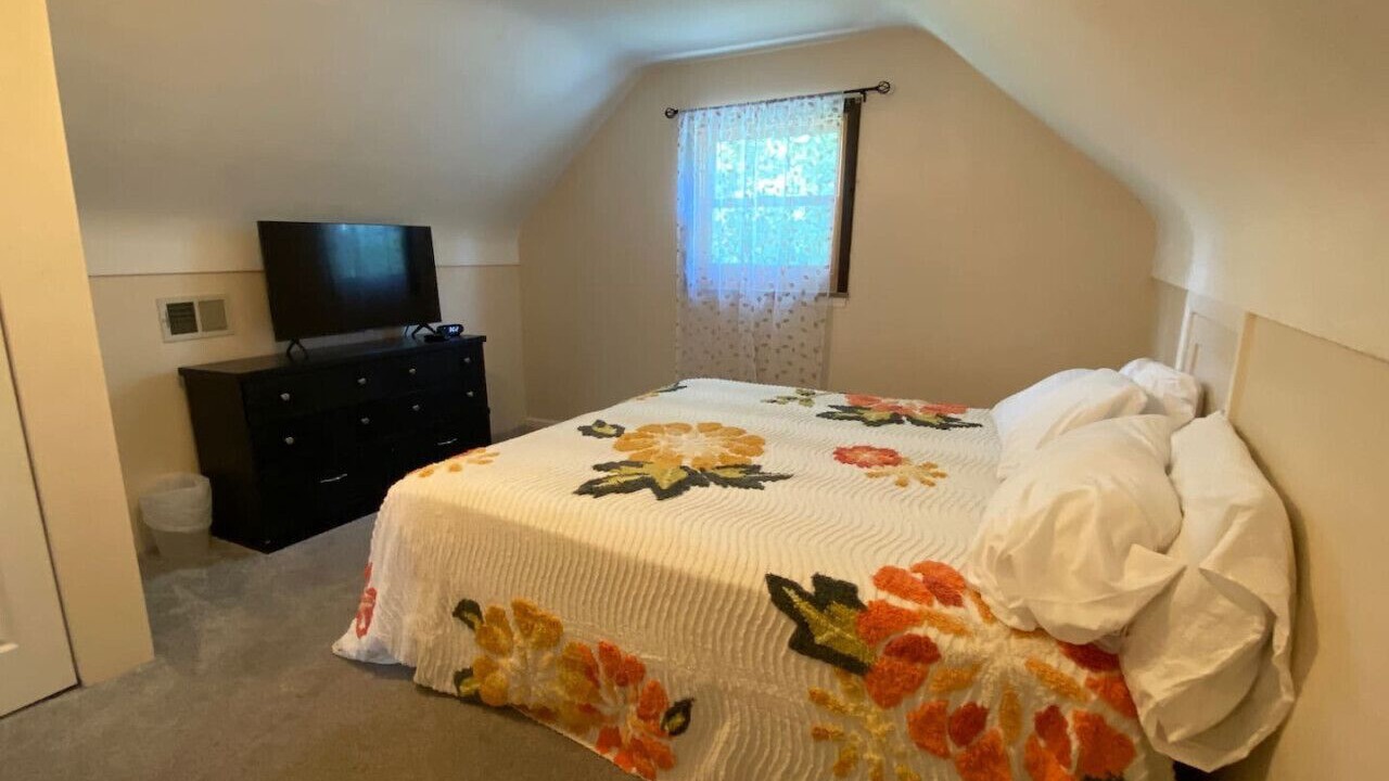Photo of Bedroom in Sharonville