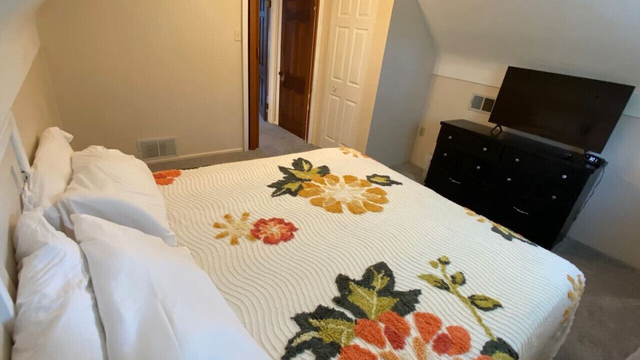 Photo of Bedroom in Sharonville