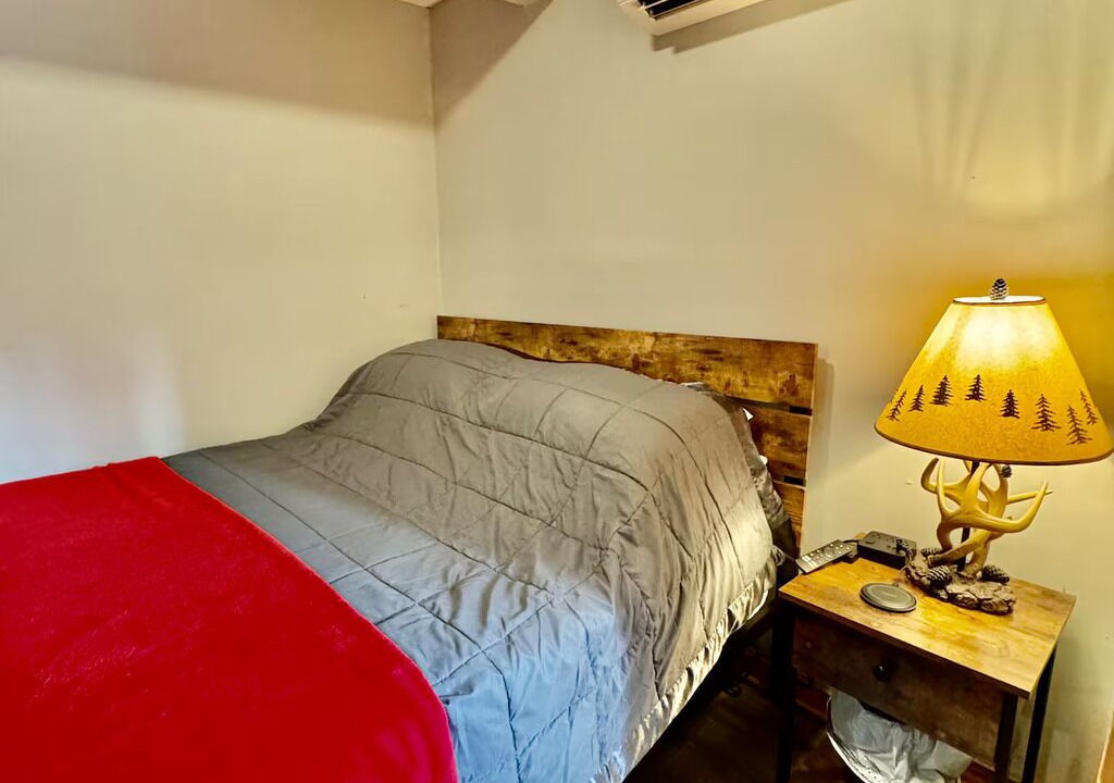 Photo of Bedroom in Lake Harmony Estates