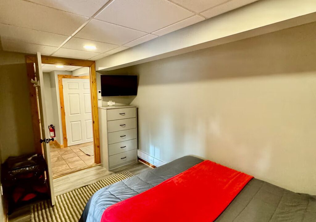 Photo of Bedroom in Lake Harmony Estates