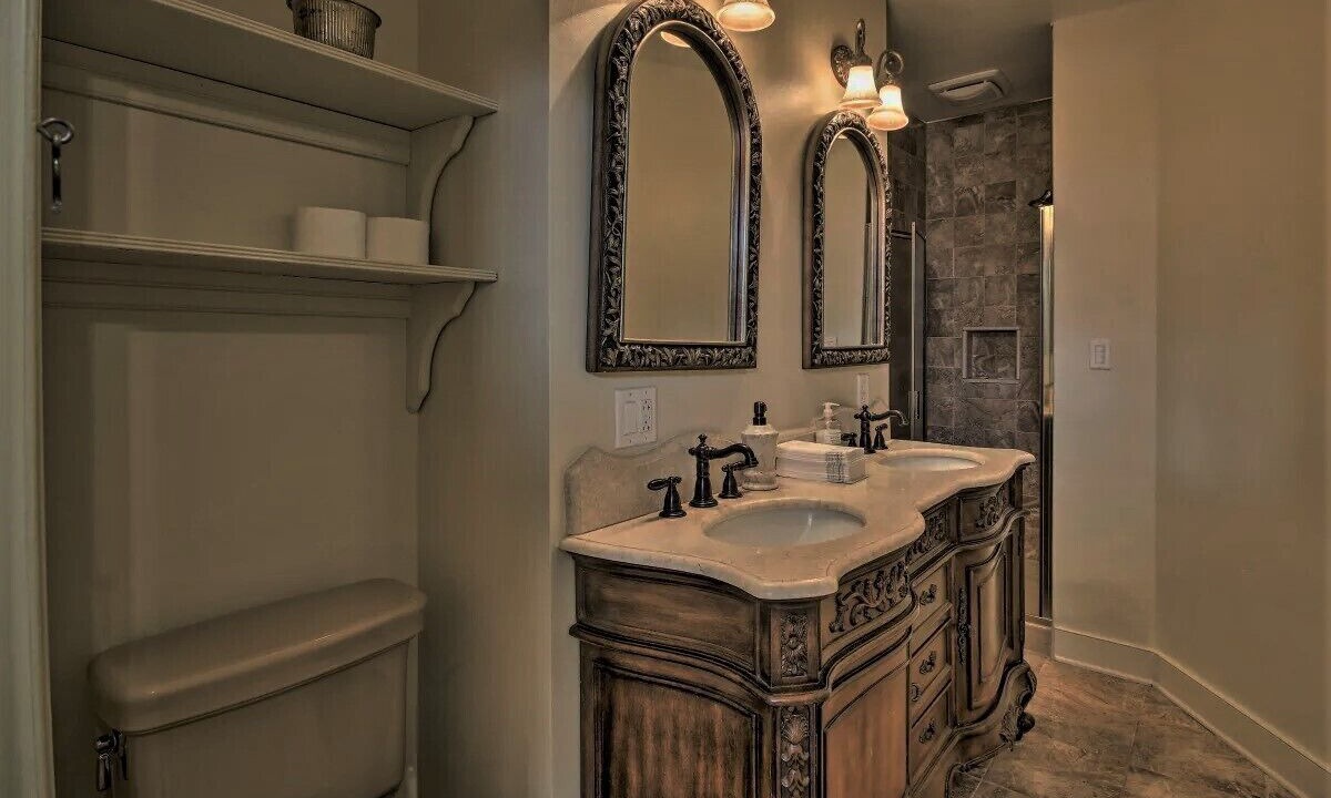 Photo of Bathroom in Hanover