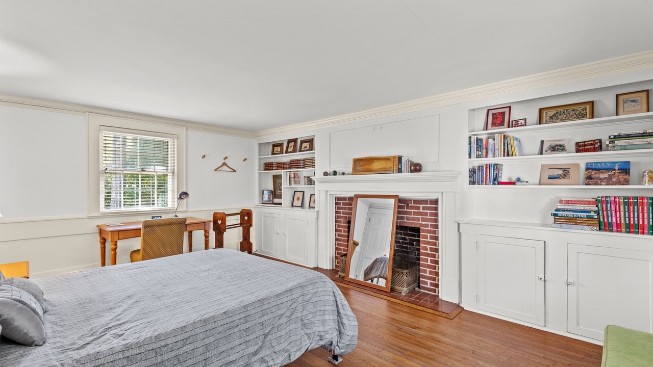 Photo of Bedroom in Tasley