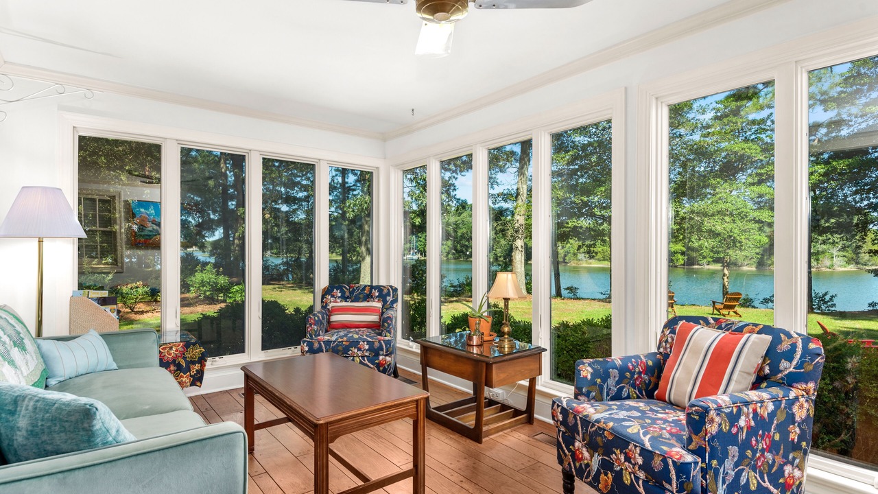Photo of Livingroom in Tasley