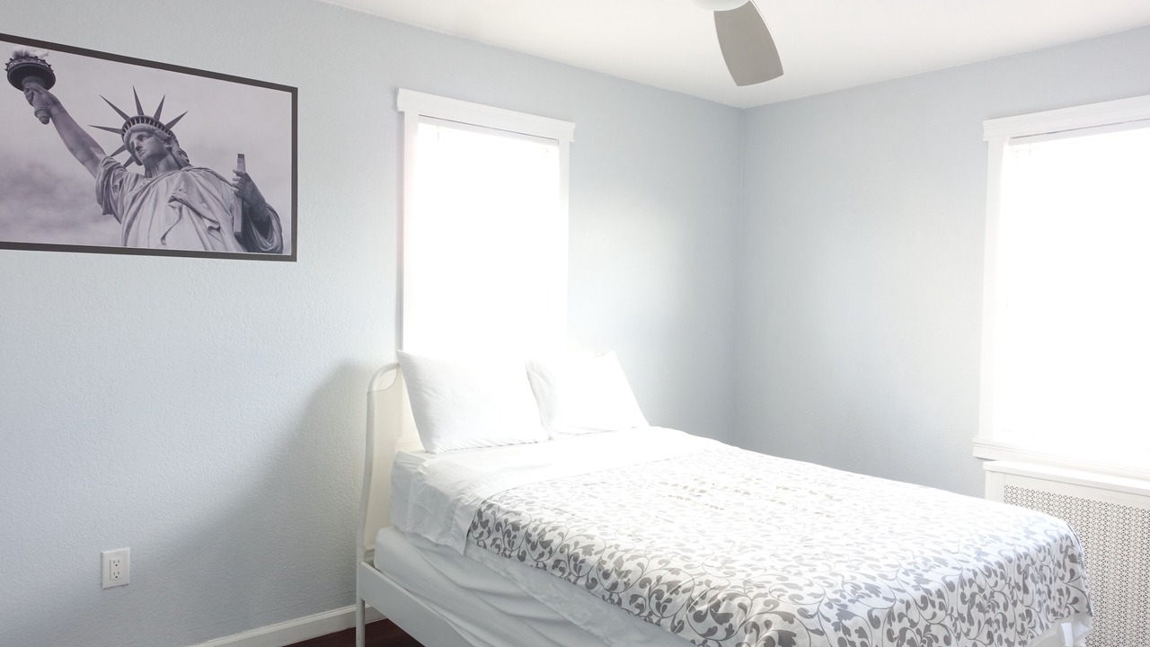 Photo of Bedroom in Hillside